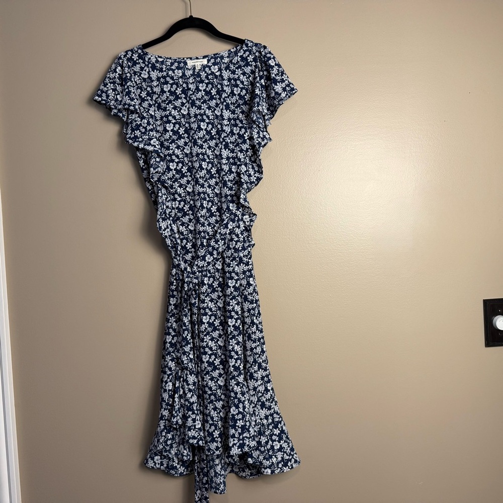 Max Studio Blue and White Ruffled Dress, S, UGC